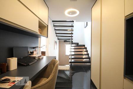 Casa à venda com 380m², 2 quartos e 4 vagasEscritório