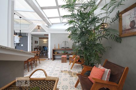 Casa à venda com 380m², 2 quartos e 4 vagasChurrasqueira