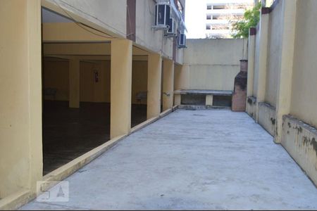 Apartamento à venda com 83m², 3 quartos e sem vagaÁrea comum - Salão de festas