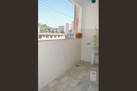 Apartamento à venda com 83m², 3 quartos e sem vagaÁrea de Serviço