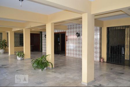 Apartamento à venda com 83m², 3 quartos e sem vagaEntrada