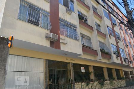 Apartamento à venda com 83m², 3 quartos e sem vagaFachada e portaria