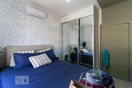 Casa à venda com 600m², 3 quartos e 4 vagas Casa à venda com 600m², 3 quartos e 4 vagasQuarto 2