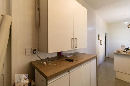 Casa à venda com 600m², 3 quartos e 4 vagas Casa à venda com 600m², 3 quartos e 4 vagasCozinha
