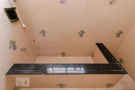 Casa à venda com 198m², 3 quartos e 2 vagas Casa à venda com 198m², 3 quartos e 2 vagasBanheiro