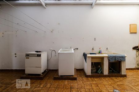 Casa à venda com 198m², 3 quartos e 2 vagas Casa à venda com 198m², 3 quartos e 2 vagasÁrea de Serviço