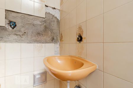 Casa à venda com 198m², 3 quartos e 2 vagas Casa à venda com 198m², 3 quartos e 2 vagasBanheiro de Serviço