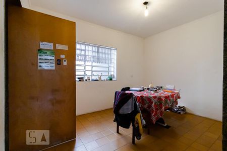 Casa à venda com 198m², 3 quartos e 2 vagas Casa à venda com 198m², 3 quartos e 2 vagasCopa