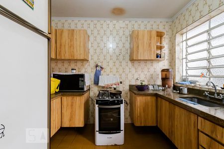 Casa à venda com 198m², 3 quartos e 2 vagas Casa à venda com 198m², 3 quartos e 2 vagasCozinha