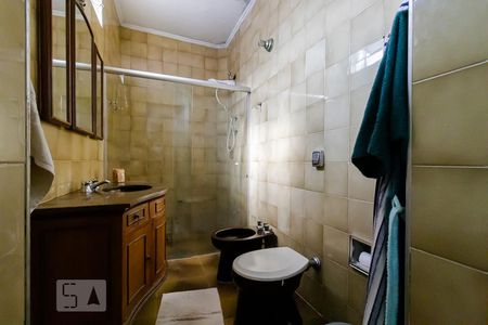 Casa à venda com 198m², 3 quartos e 2 vagas Casa à venda com 198m², 3 quartos e 2 vagasBanheiro da Suíte