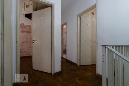 Casa à venda com 198m², 3 quartos e 2 vagas Casa à venda com 198m², 3 quartos e 2 vagasCorredor