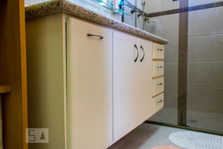 Apartamento à venda com 155m², 4 quartos e 2 vagas Apartamento à venda com 155m², 4 quartos e 2 vagasDetalhe do Banheiro da Suíte