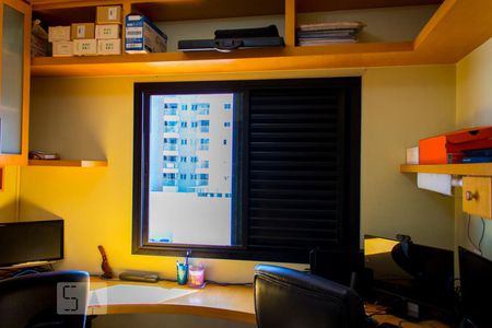 Apartamento à venda com 155m², 4 quartos e 2 vagas Apartamento à venda com 155m², 4 quartos e 2 vagasQuarto 4
