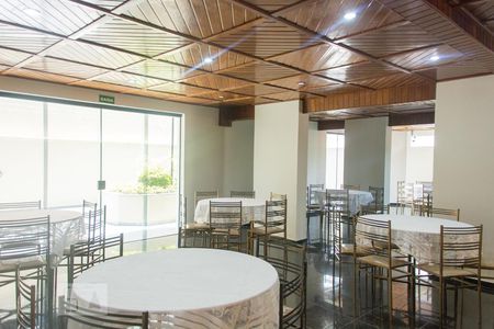 Apartamento à venda com 155m², 4 quartos e 2 vagas Apartamento à venda com 155m², 4 quartos e 2 vagasSalão de Festas