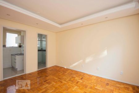 Sala / Quarto  de kitnet/studio para alugar com 1 quarto, 28m² em Floresta, Porto Alegre