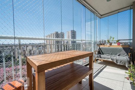 Apartamento à venda com 80m², 2 quartos e 1 vaga Apartamento à venda com 80m², 2 quartos e 1 vagaVaranda