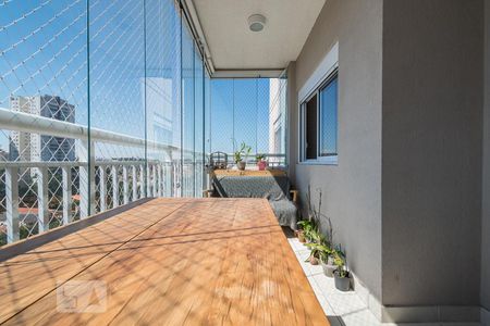 Apartamento à venda com 80m², 2 quartos e 1 vaga Apartamento à venda com 80m², 2 quartos e 1 vagaVaranda