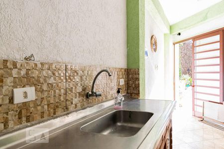 Casa à venda com 400m², 3 quartos e 4 vagasFundos - Espaço gourmet com churrasqueira