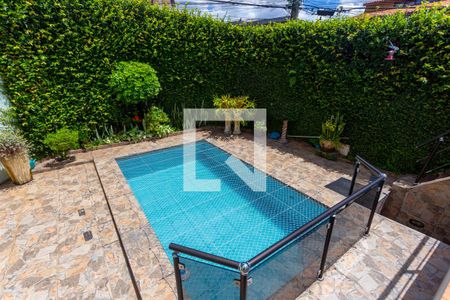 Casa à venda com 400m², 3 quartos e 4 vagas Casa à venda com 400m², 3 quartos e 4 vagasPiscina