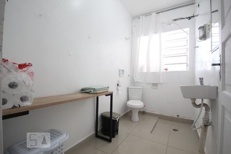 Casa à venda com 65m², 2 quartos e 3 vagasBanheiro