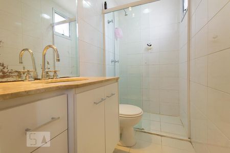 Banheiro da Suíte de apartamento para alugar com 3 quartos, 72m² em Vila Nair, São Paulo