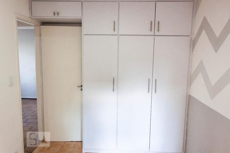 Quarto 1 - Armários de apartamento para alugar com 2 quartos, 60m² em Jardim Andaraí, São Paulo