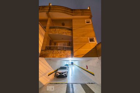 Apartamento à venda com 220m², 3 quartos e 2 vagas Apartamento à venda com 220m², 3 quartos e 2 vagasFachada