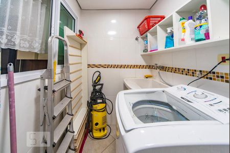 Apartamento à venda com 220m², 3 quartos e 2 vagas Apartamento à venda com 220m², 3 quartos e 2 vagasÁrea de Serviço