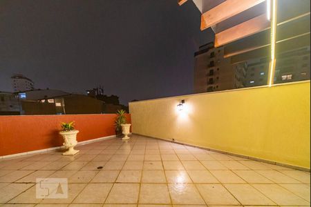 Apartamento à venda com 220m², 3 quartos e 2 vagas Apartamento à venda com 220m², 3 quartos e 2 vagasCobertura