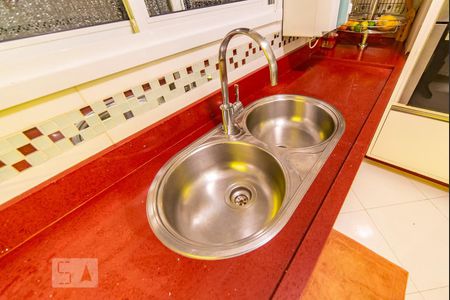 Apartamento à venda com 220m², 3 quartos e 2 vagas Apartamento à venda com 220m², 3 quartos e 2 vagasPia