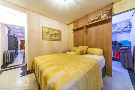 Apartamento à venda com 220m², 3 quartos e 2 vagas Apartamento à venda com 220m², 3 quartos e 2 vagasQuarto 3