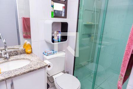 Apartamento à venda com 56m², 2 quartos e 1 vaga Apartamento à venda com 56m², 2 quartos e 1 vagaBanheiro