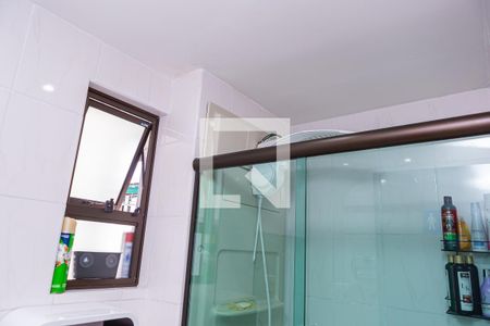 Apartamento à venda com 56m², 2 quartos e 1 vaga Apartamento à venda com 56m², 2 quartos e 1 vagaBanheiro