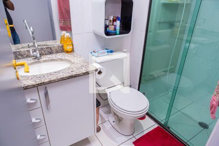 Apartamento à venda com 56m², 2 quartos e 1 vaga Apartamento à venda com 56m², 2 quartos e 1 vagaBanheiro
