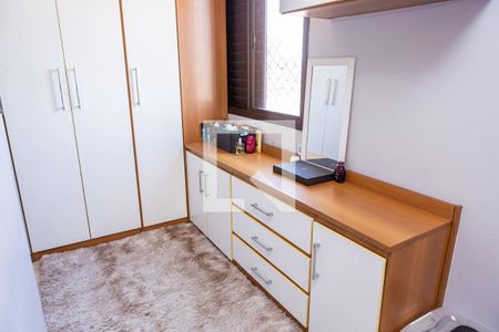 Apartamento à venda com 56m², 2 quartos e 1 vaga Apartamento à venda com 56m², 2 quartos e 1 vagaCloset