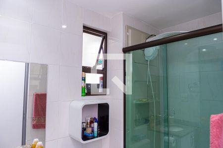 Apartamento à venda com 56m², 2 quartos e 1 vaga Apartamento à venda com 56m², 2 quartos e 1 vagaBanheiro