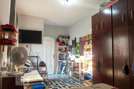 Casa à venda com 158m², 5 quartos e 3 vagasQuarto Serviço