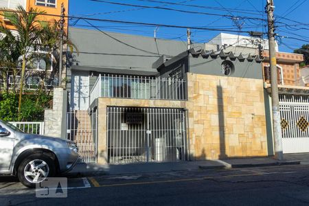 Casa à venda com 158m², 5 quartos e 3 vagasFachada