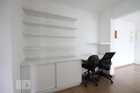 Apartamento à venda com 70m², 2 quartos e sem vagaSala