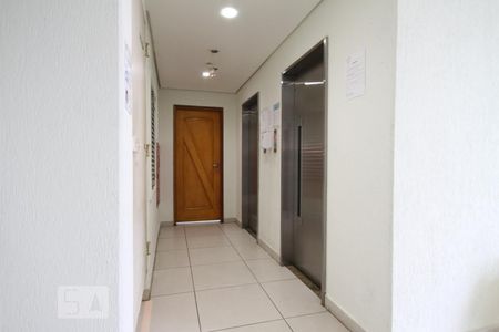 Apartamento à venda com 70m², 2 quartos e sem vagaHall de entrada
