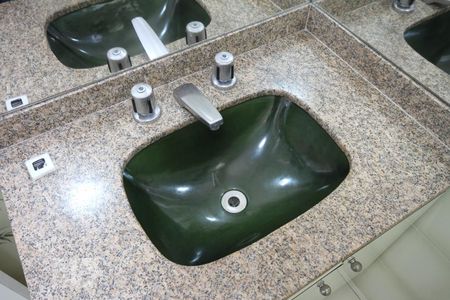 Apartamento à venda com 70m², 2 quartos e sem vagaBanheiro