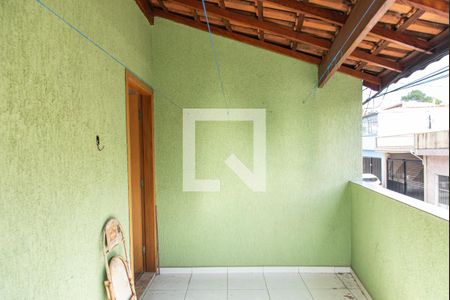 Casa à venda com 150m², 4 quartos e 8 vagasVaranda