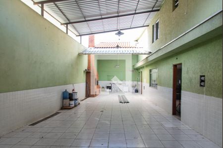 Casa à venda com 150m², 4 quartos e 8 vagasGaragem/área de serviço