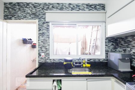 Casa à venda com 78m², 2 quartos e 2 vagas Casa à venda com 78m², 2 quartos e 2 vagasCozinha