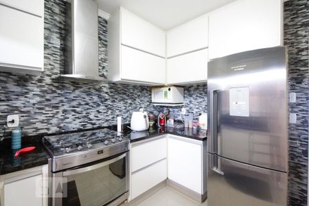 Casa à venda com 78m², 2 quartos e 2 vagas Casa à venda com 78m², 2 quartos e 2 vagasCozinha