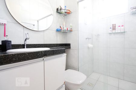 Casa à venda com 78m², 2 quartos e 2 vagas Casa à venda com 78m², 2 quartos e 2 vagasBanheiro