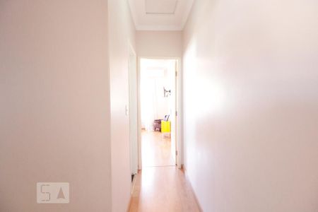 Casa à venda com 78m², 2 quartos e 2 vagas Casa à venda com 78m², 2 quartos e 2 vagasCorredor