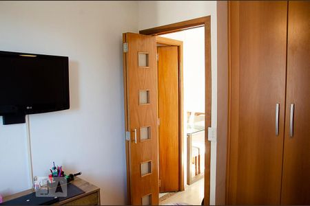 Apartamento à venda com 42m², 1 quarto e 1 vagaQuarto