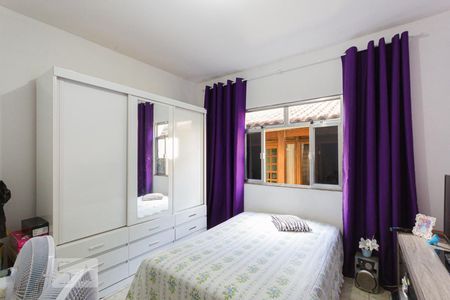 Casa à venda com 196m², 4 quartos e 1 vagaQuarto 2 (2º andar)