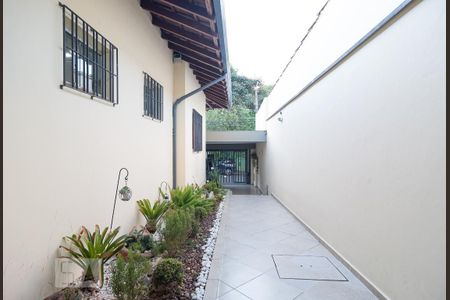 Casa à venda com 230m², 3 quartos e 3 vagas Casa à venda com 230m², 3 quartos e 3 vagasJardim